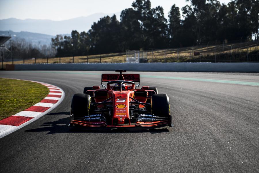  Ferrari SF90 (670) 2019 года  (фото 9 из 13)